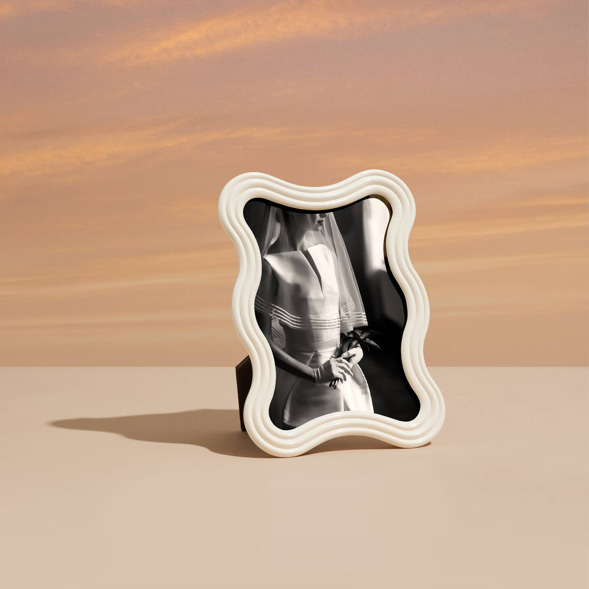 L'Objet Ripple Frame - White Enamel - 4x6, alternate view