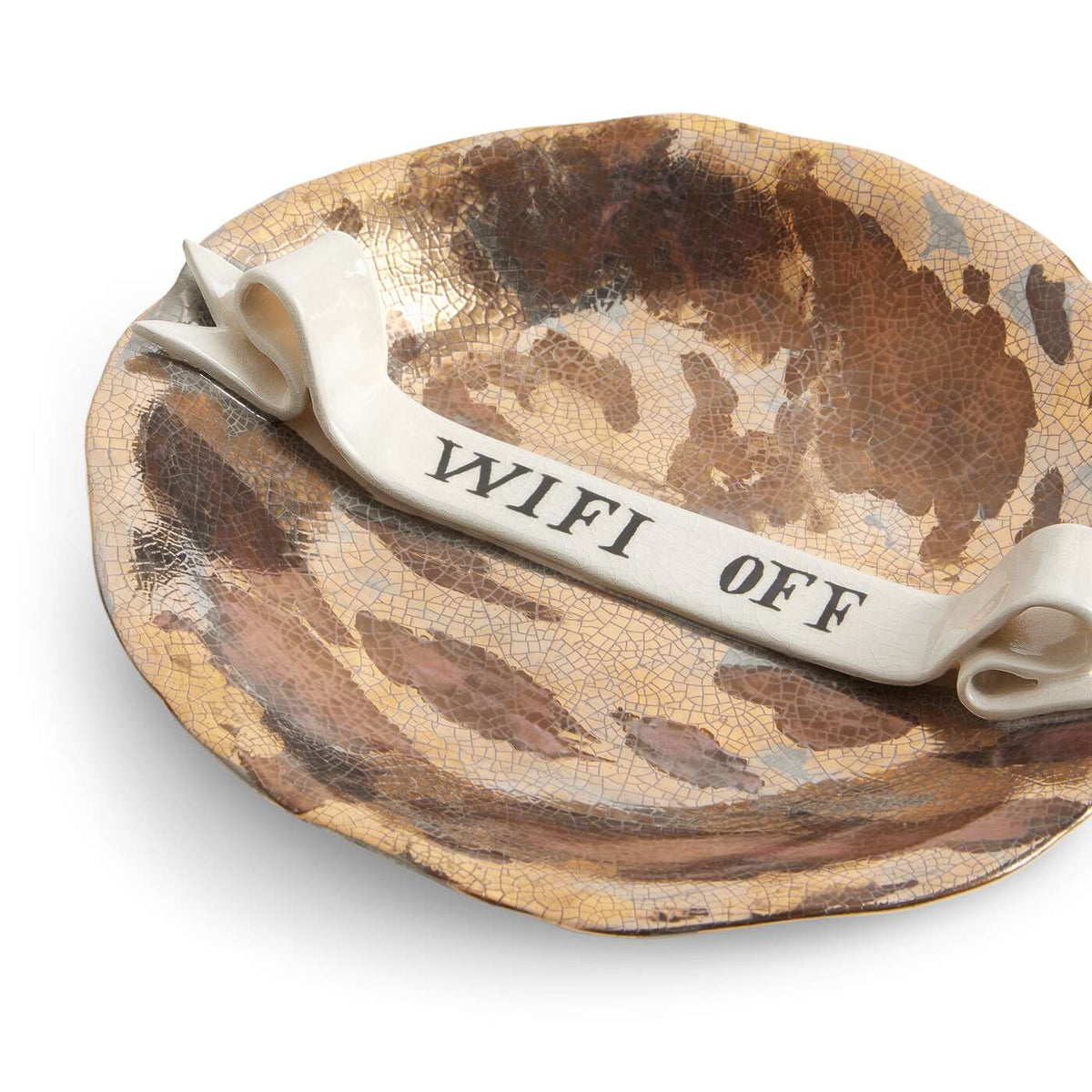 L'Objet Ruan Hoffmann Plate with Ribbon Wifi Off, alternate view