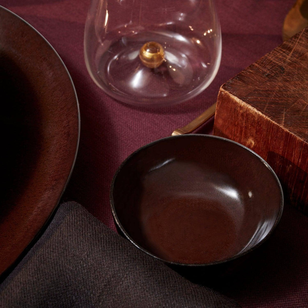 L'Objet Terra Sauce Bowl - Wine Condiment Pot, alternate view