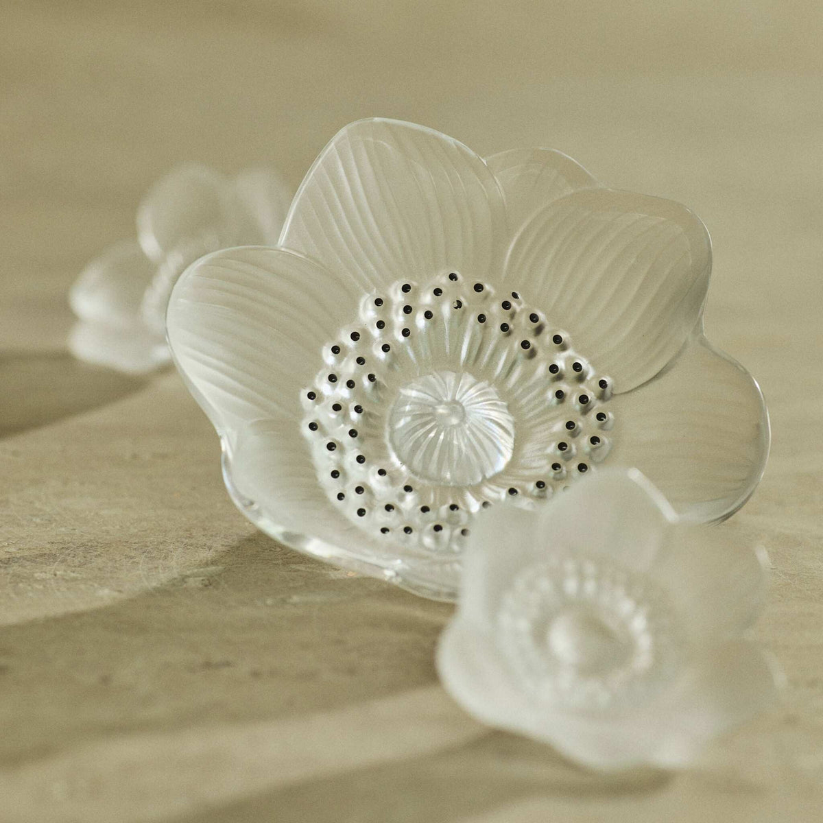 Lalique Anemone Sculpture, alternate view