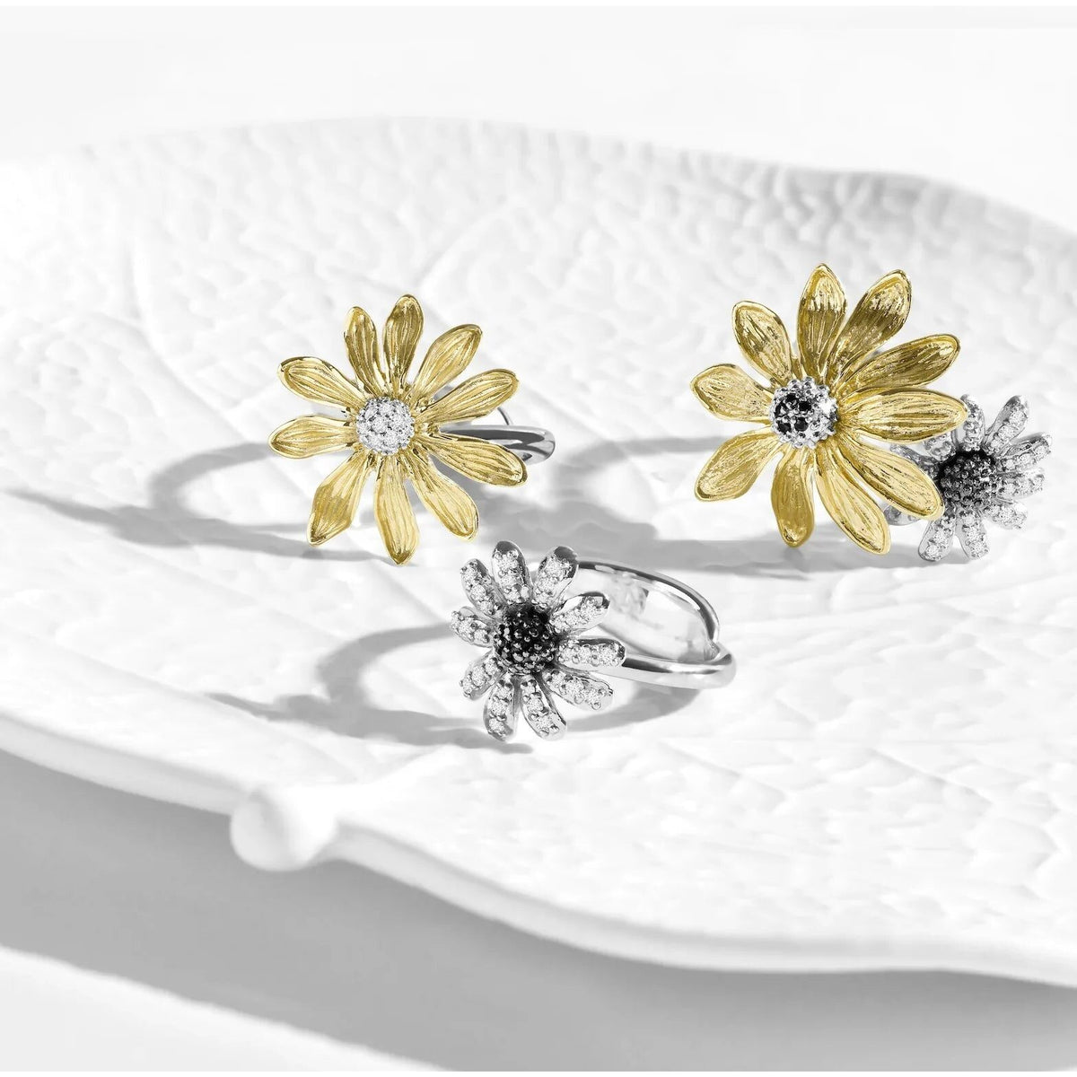 Michael Aram Vintage Bloom Single Black Ring, alternate view