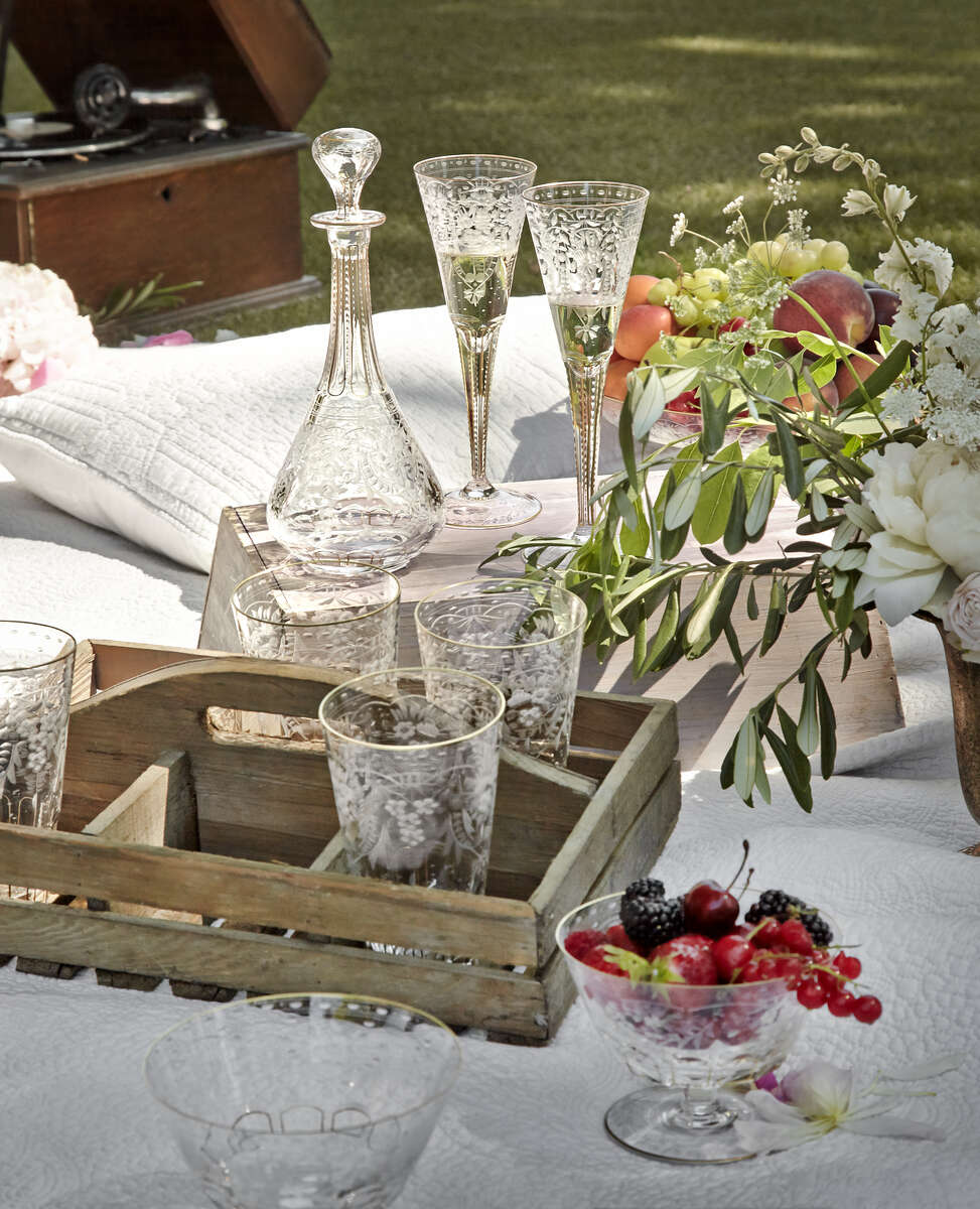 Moser Maharani Champagne Glass 160 ml in a styled setting