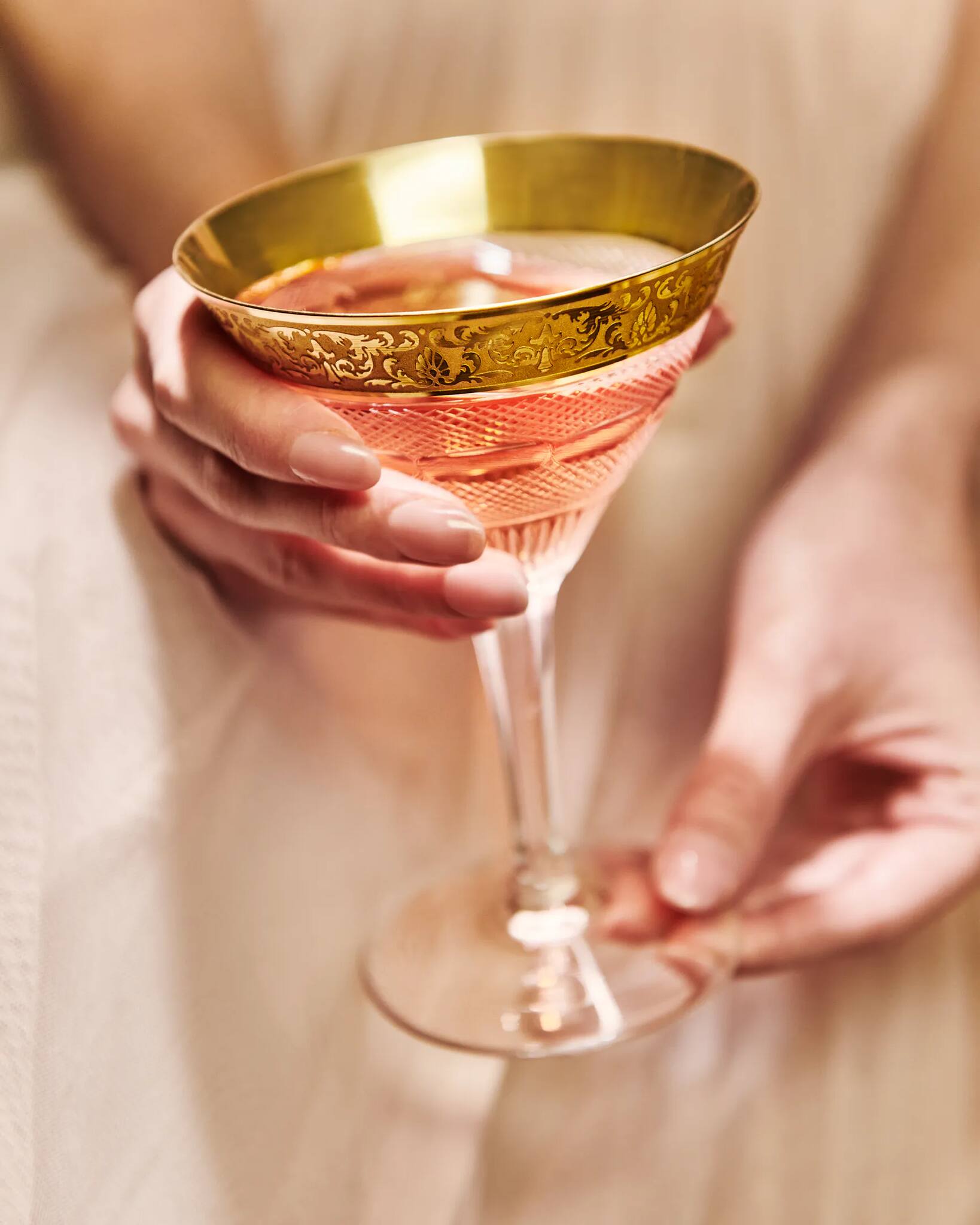 Moser Splendid Wine Glass 260 ml in a styled setting
