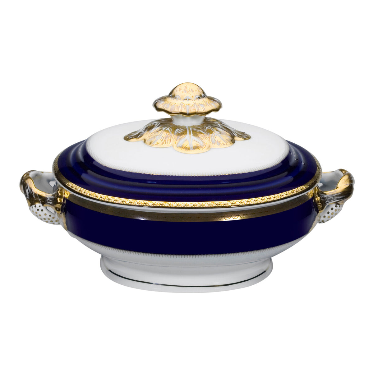 Vista Alegre Brest Covered Dish on a white background