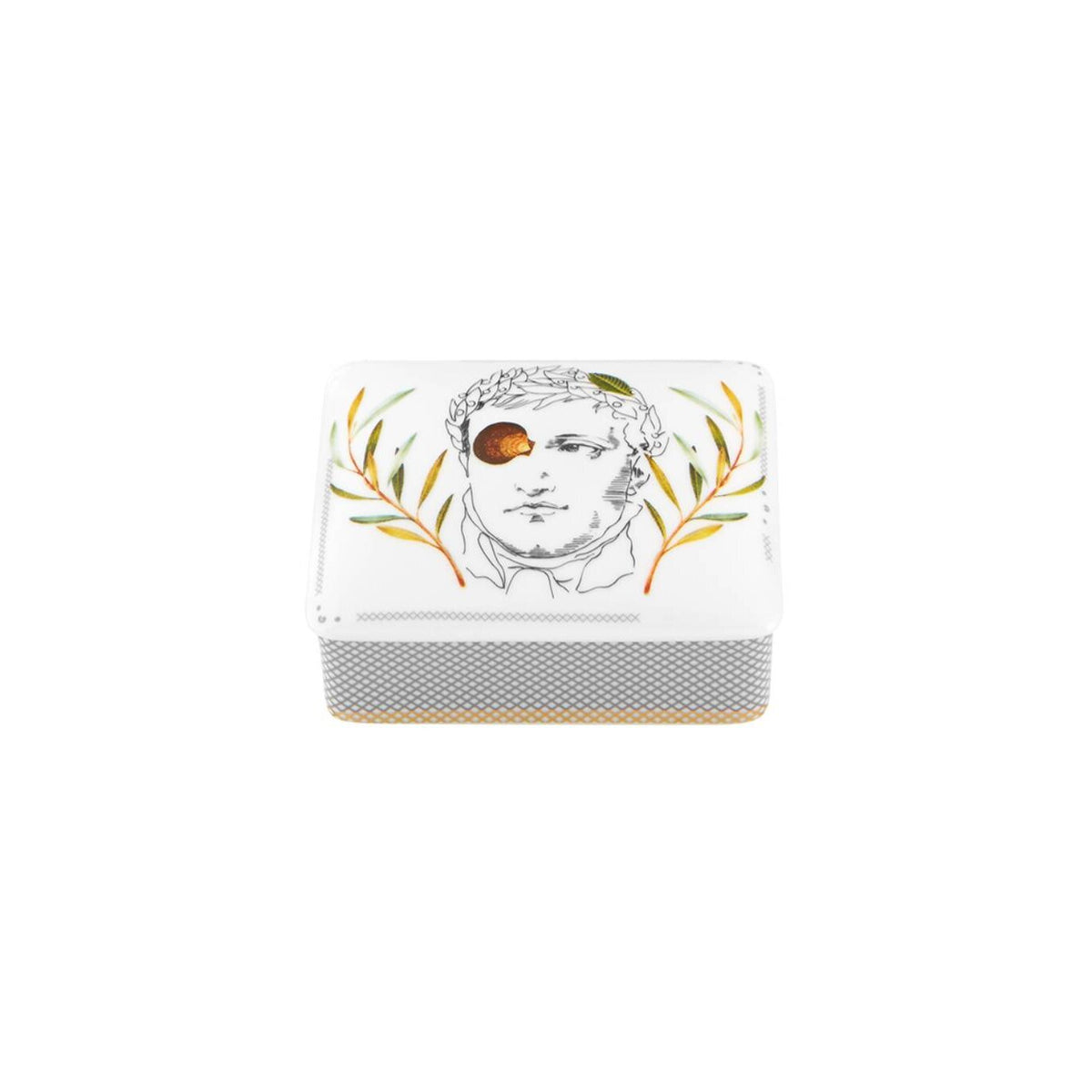 Vista Alegre Petites Histoires Large Box Americana Maryleon on a white background