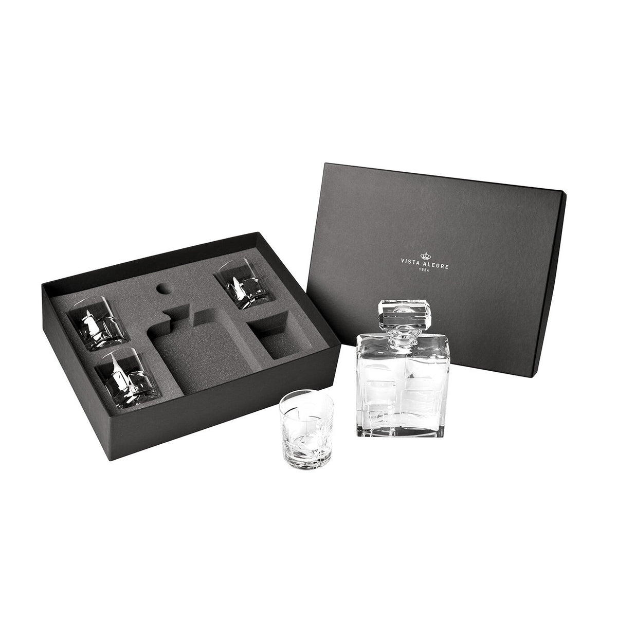 Vista Alegre Portrait Case with Whisky Decanter and 4 Old Fash on a white background