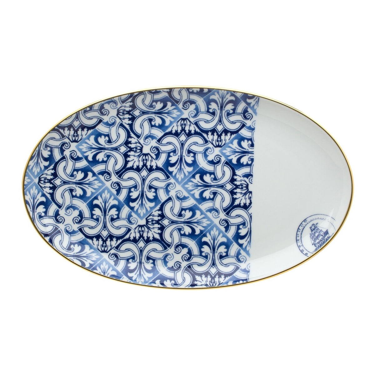 Vista Alegre Transatlântica Medium Oval Platter on a white background
