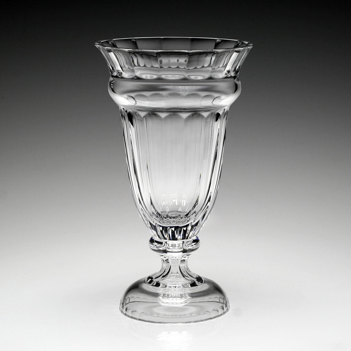 William Yeoward Annette Vase 14½" / 37cm, handmade crystal, detail view