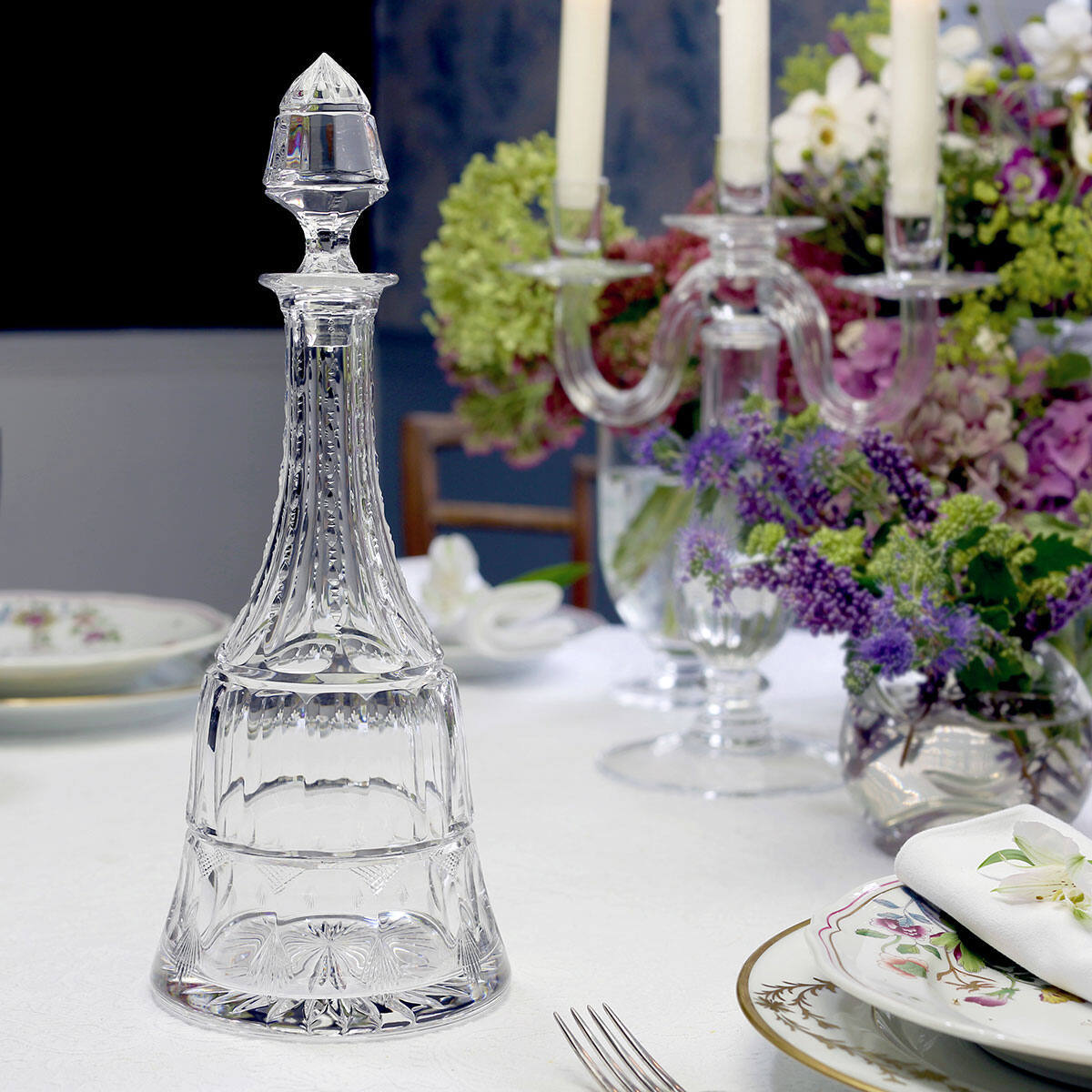 William Yeoward Anoushka Bottle Decanter, handmade crystal, detail view