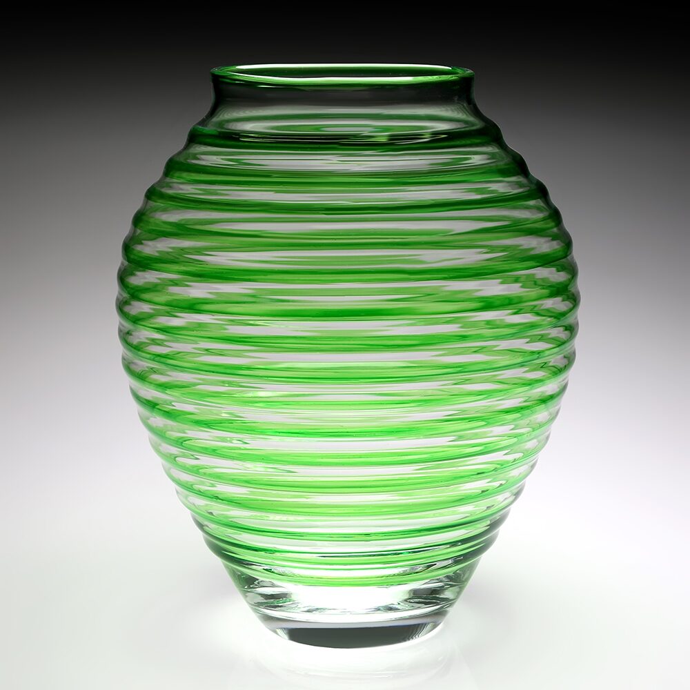 William Yeoward Circe Vase Green 16" / 40.5cm in Green, handmade crystal, detail view