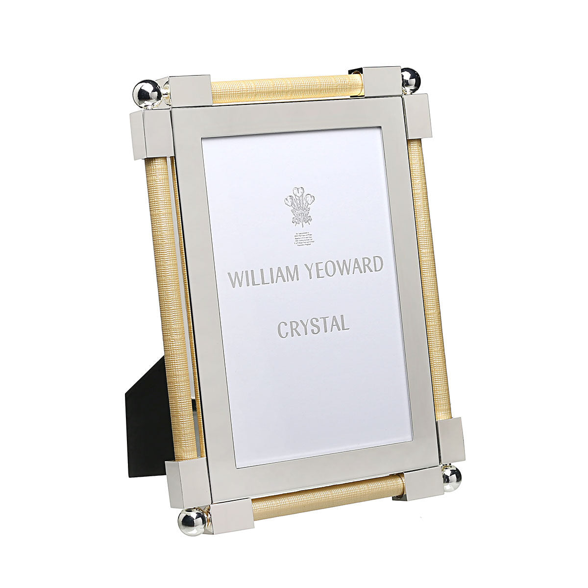 William Yeoward Classic Raw Silk Biscuit 4" x 6" in Biscuit, photo frame, on a white background