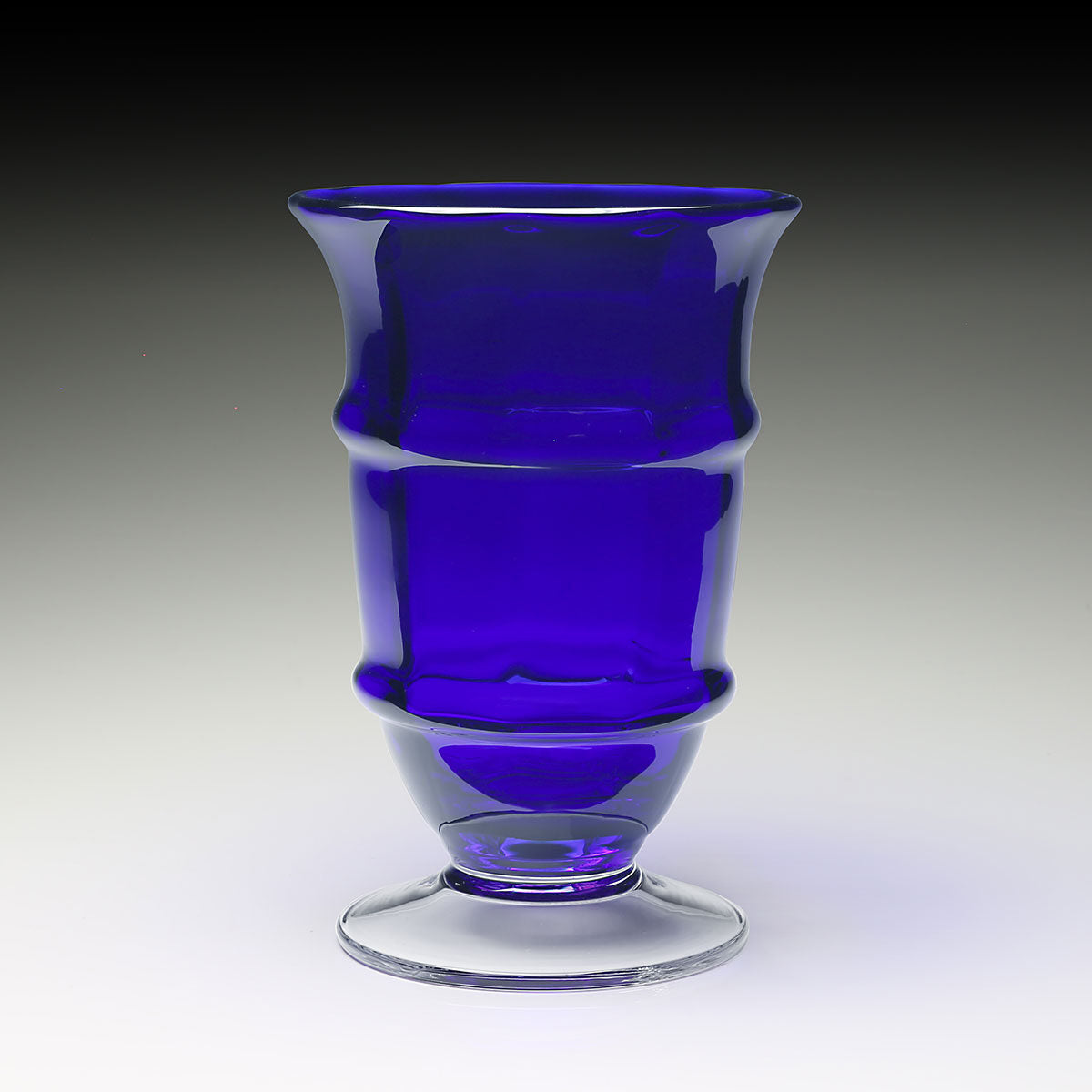 William Yeoward Cotswold Footed Vase 9½" / 240mm Sky Blue in Sky Blue, handmade crystal, detail view