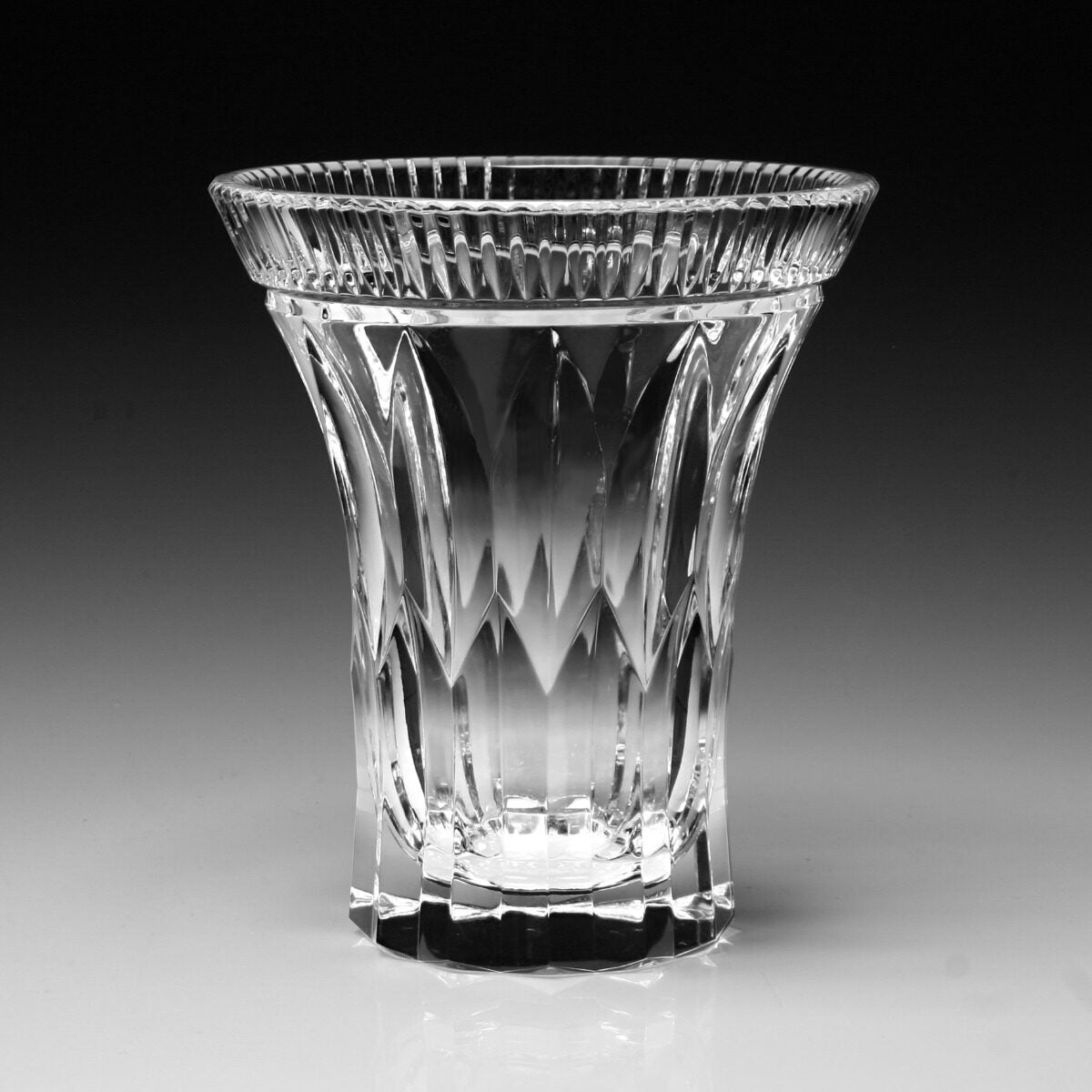 William Yeoward Cristina Flower Vase 6" / 151mm, handmade crystal, detail view