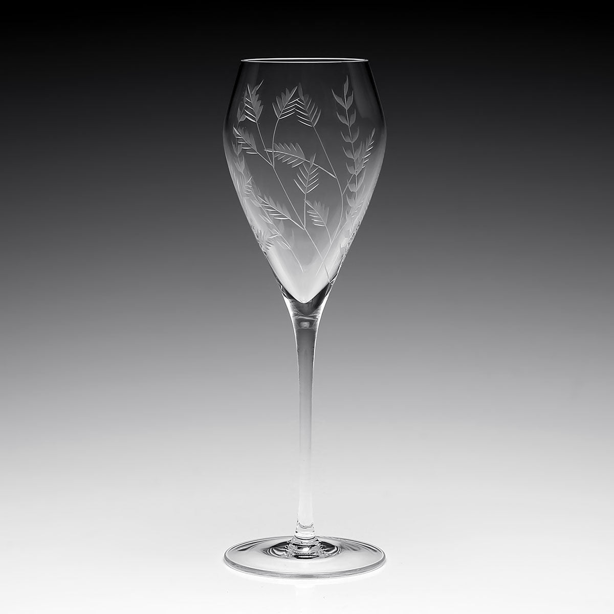William Yeoward Daisy B Champagne Flute, handmade crystal, detail view