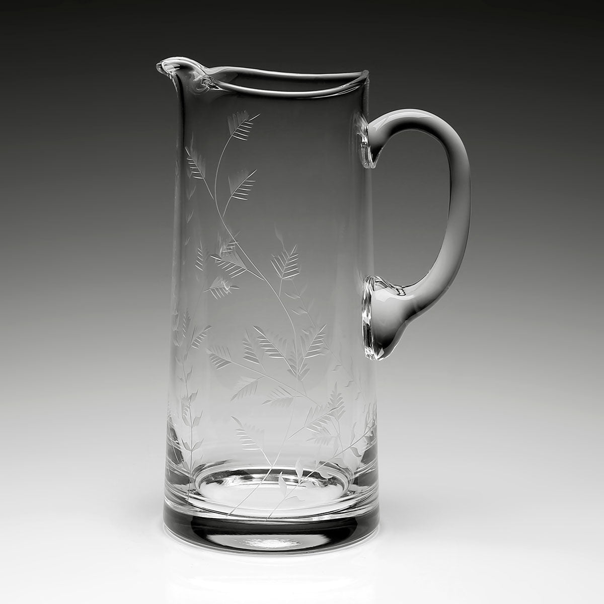 William Yeoward Daisy B Pitcher 3 Pint, handmade crystal, detail view