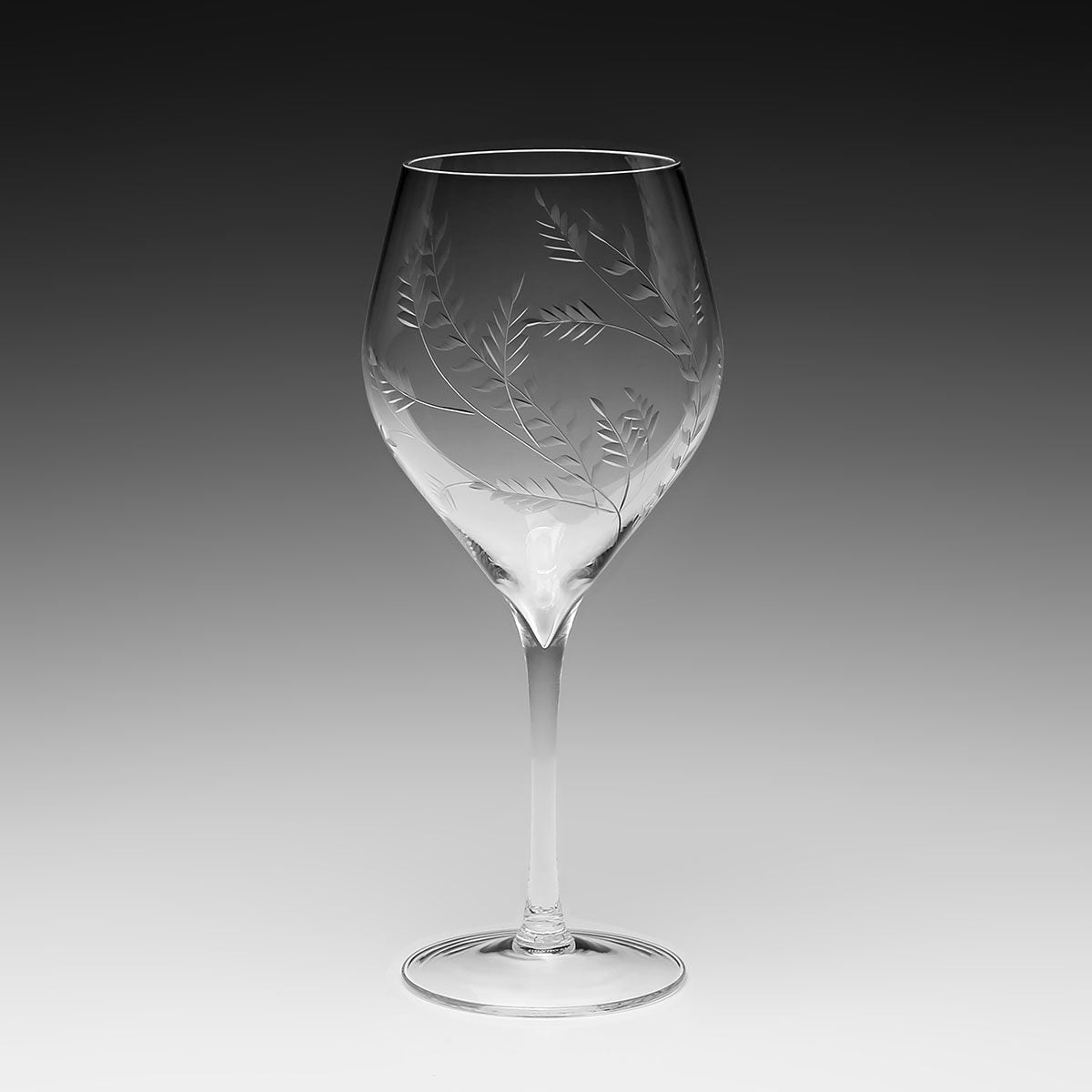William Yeoward Daisy B Wine, handmade crystal, detail view