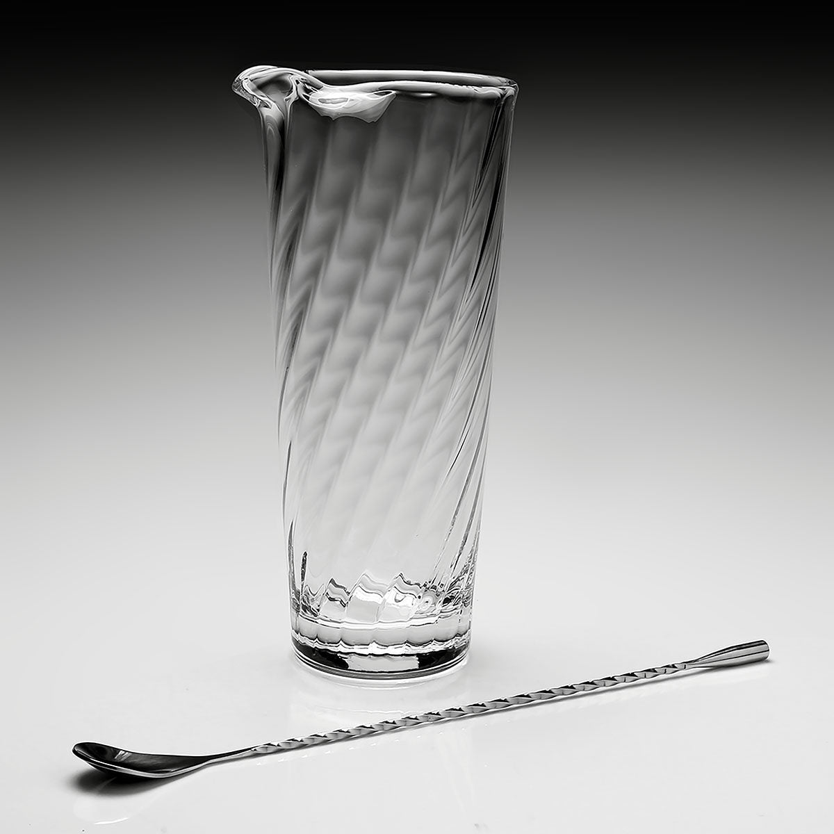 William Yeoward Dakota Martini Mixer & Stirrer, handmade crystal, detail view