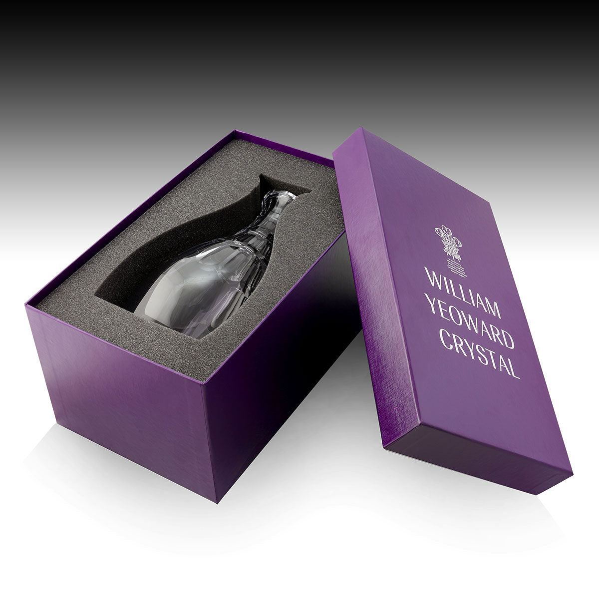 William Yeoward Ella Gift Boxed Carafe, handmade crystal, detail view