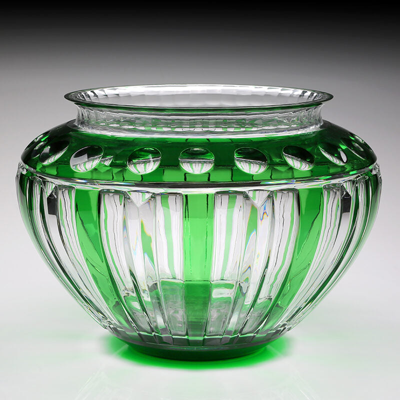 William Yeoward Emerald Centrepiece Bowl 13½" / 34.5cm - Limited Edition in Green, handmade crystal, detail view