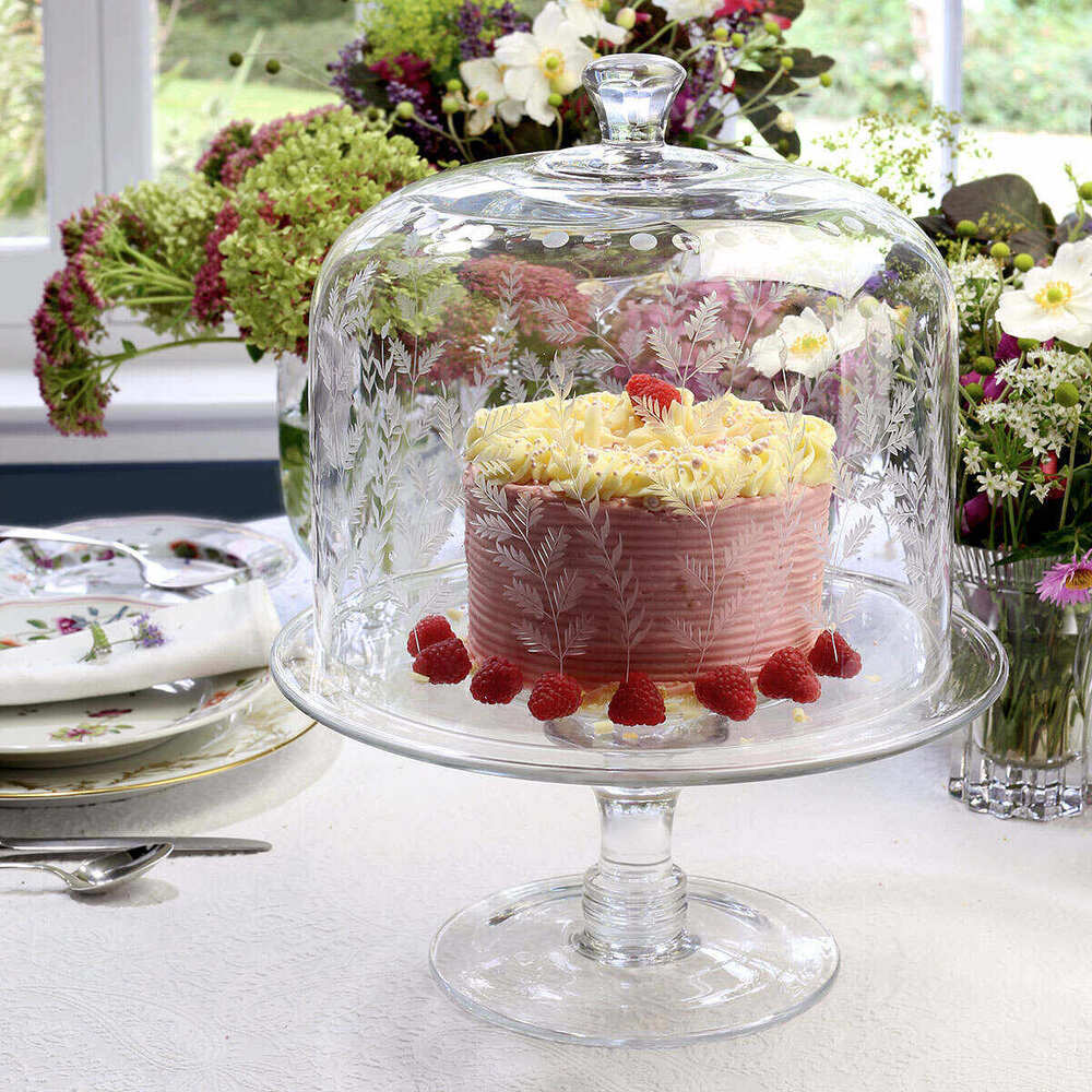William Yeoward Fern Cake Stand, handmade crystal, detail view