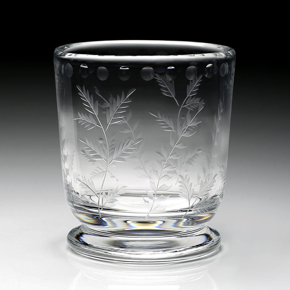William Yeoward Fern Footed Vase 4½" / 111mm, handmade crystal, detail view