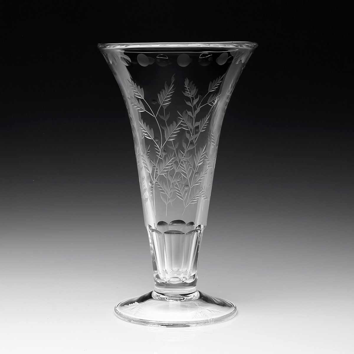 William Yeoward Fern Footed Vase 8" / 203mm, handmade crystal, detail view