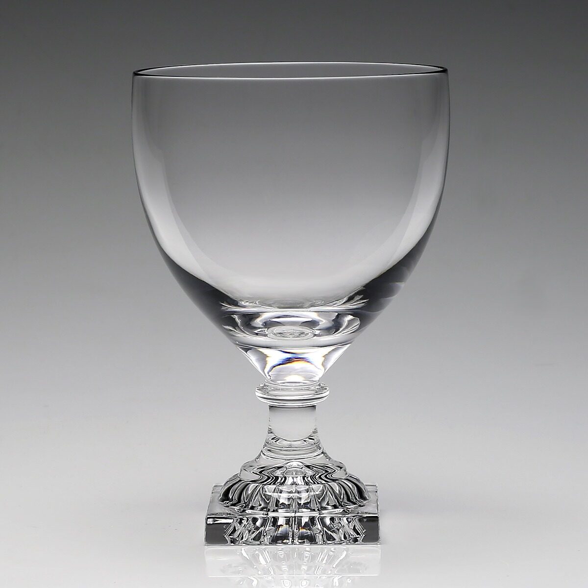 William Yeoward Georgie Goblet, handmade crystal, detail view