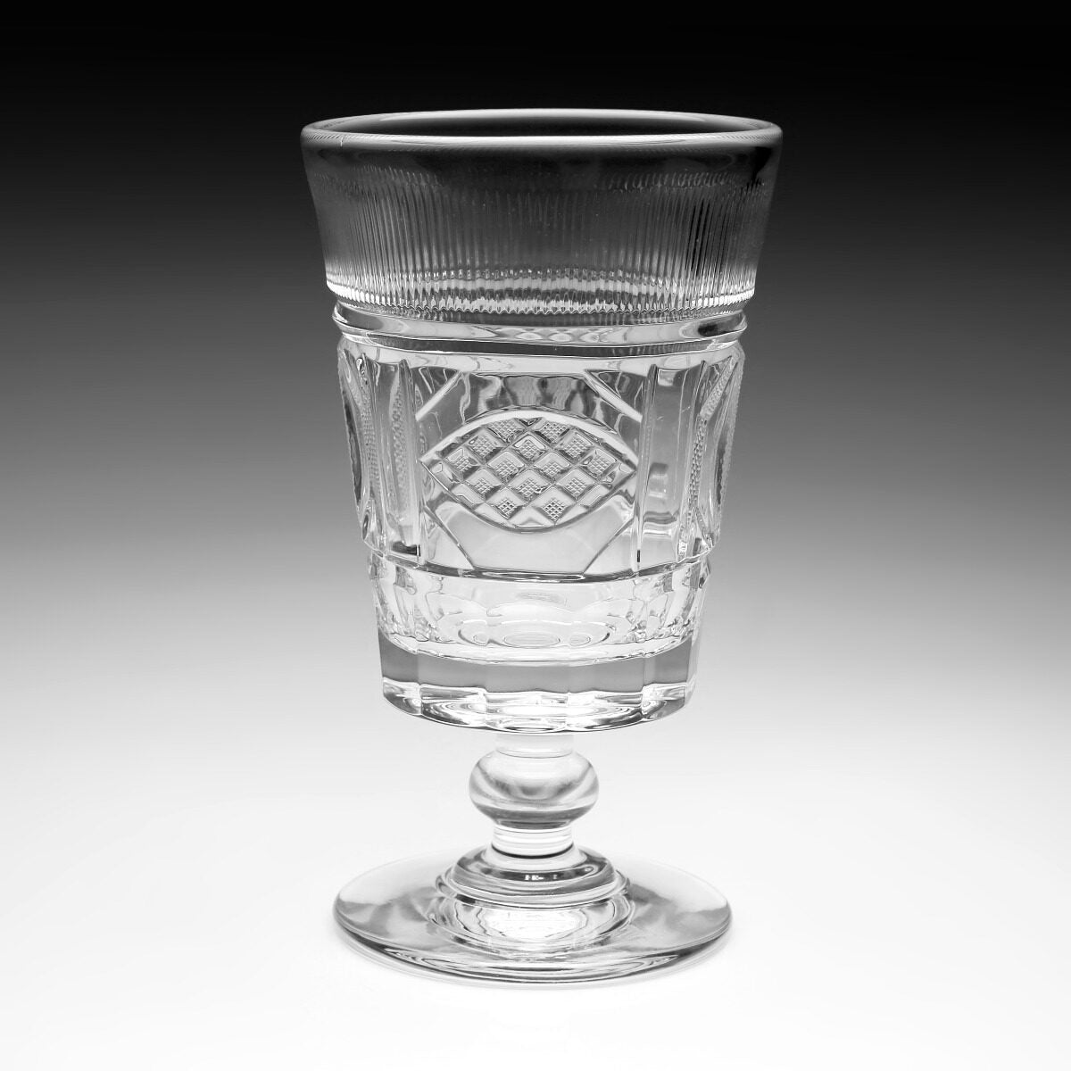 William Yeoward Harriet Vase 8½" / 218mm, handmade crystal, detail view