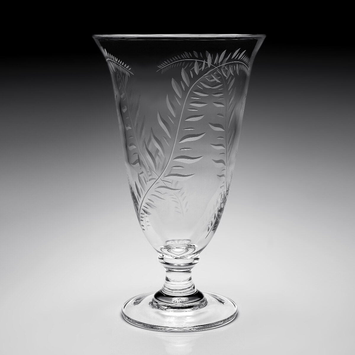William Yeoward Jasmine Vase 17¾" / 45cm, handmade crystal, detail view