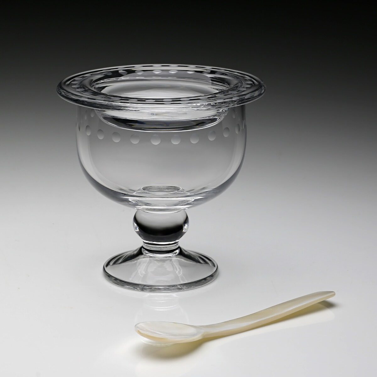 William Yeoward Katerina Caviar Server for 2 with Spoon, handmade crystal, detail view