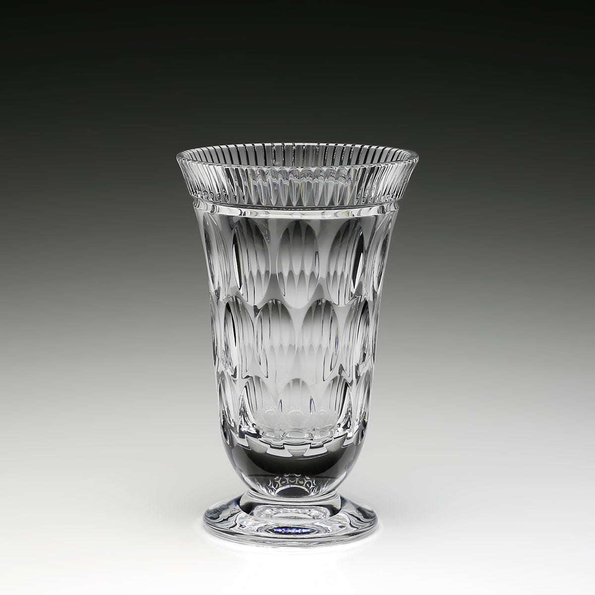 William Yeoward Kathleen Footed Vase 6" / 153mm, handmade crystal, detail view