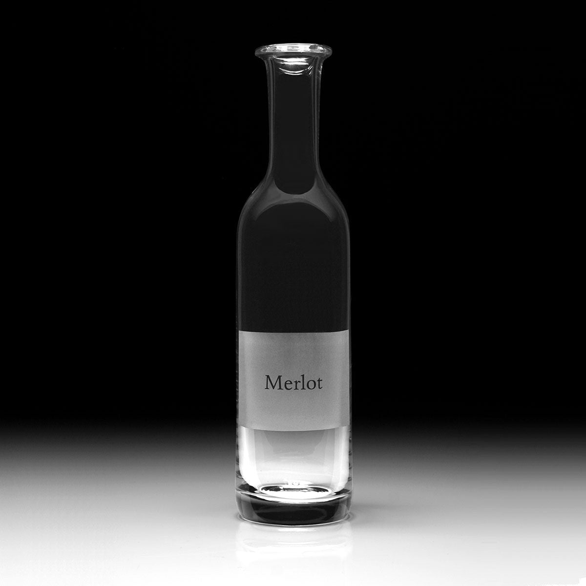 William Yeoward Labelled Wine Carafe 'Merlot', handmade crystal, detail view