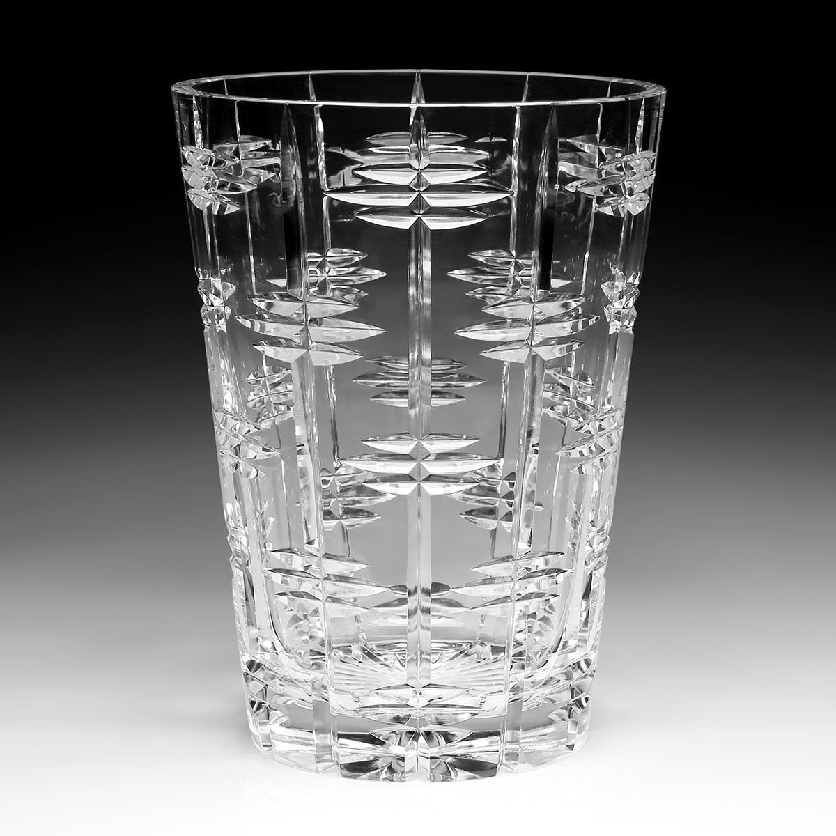 William Yeoward Marlowe Straight Vase 12" / 30cm, handmade crystal, detail view
