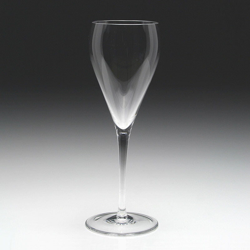 William Yeoward Melody Small Wine, handmade crystal, detail view
