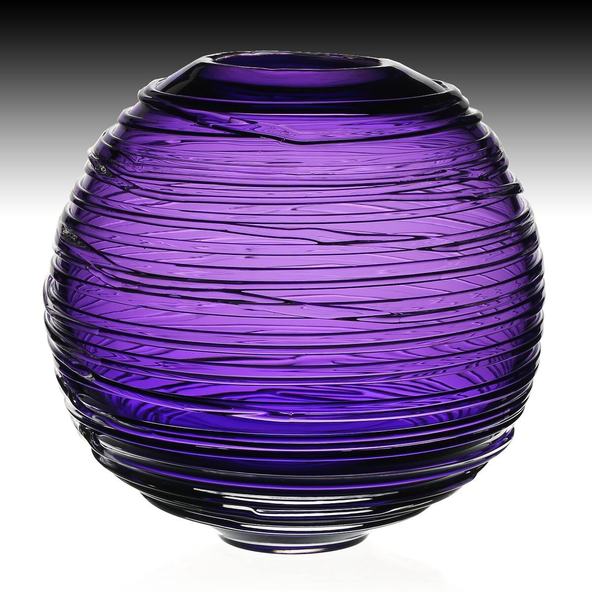 William Yeoward Miranda Globe Vase Amethyst 9" / 23cm in Amethyst, handmade crystal, detail view
