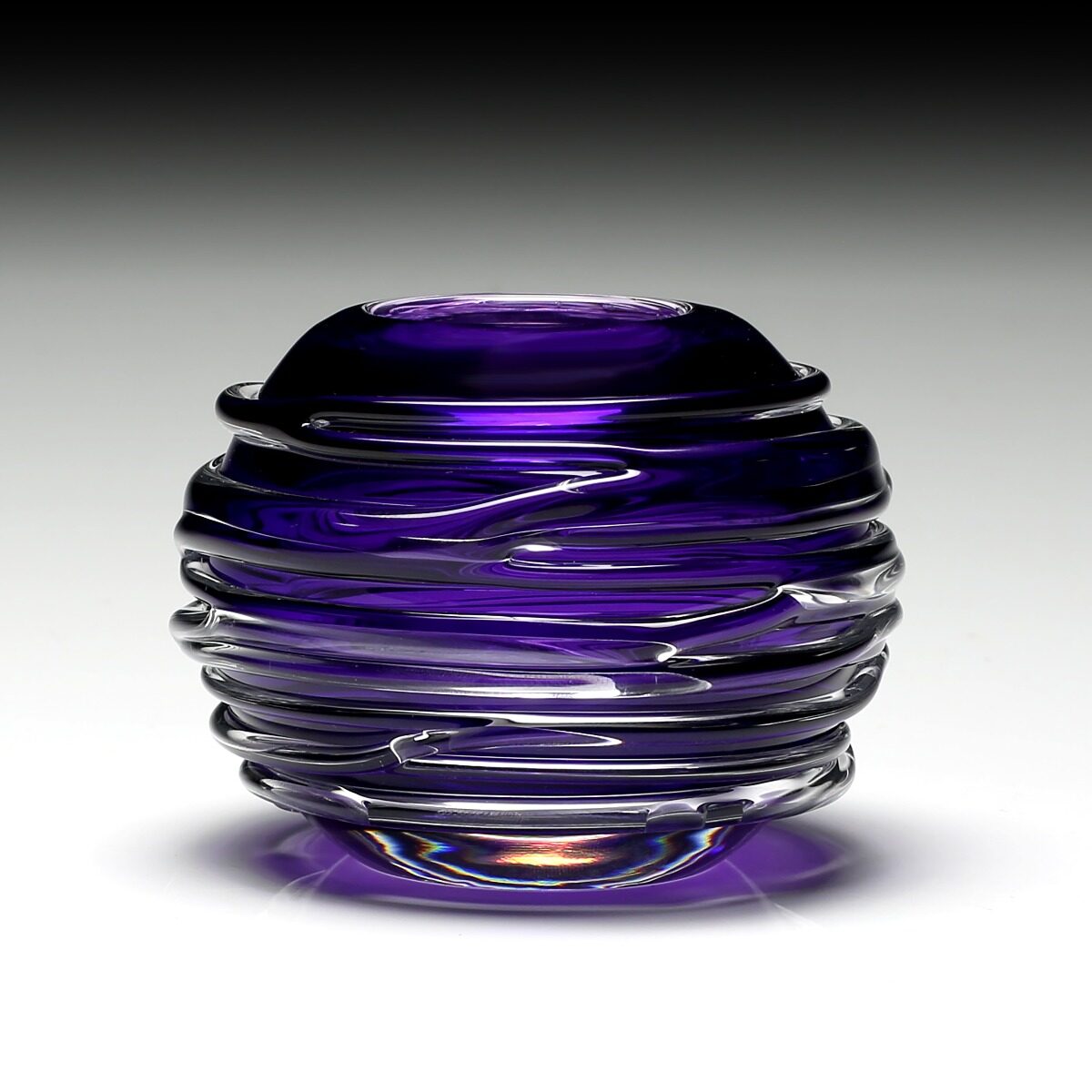 William Yeoward Miranda Mini Globe Vase Amethyst 3"/ 7.5cm in Amethyst, handmade crystal, detail view