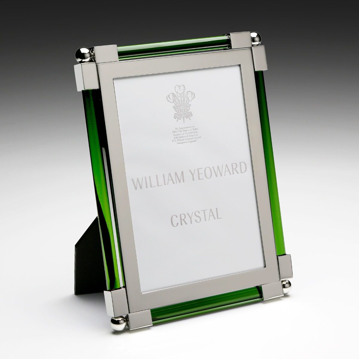 William Yeoward New Classic Moss Green 5" x 7" in Moss Green, photo frame, detail view