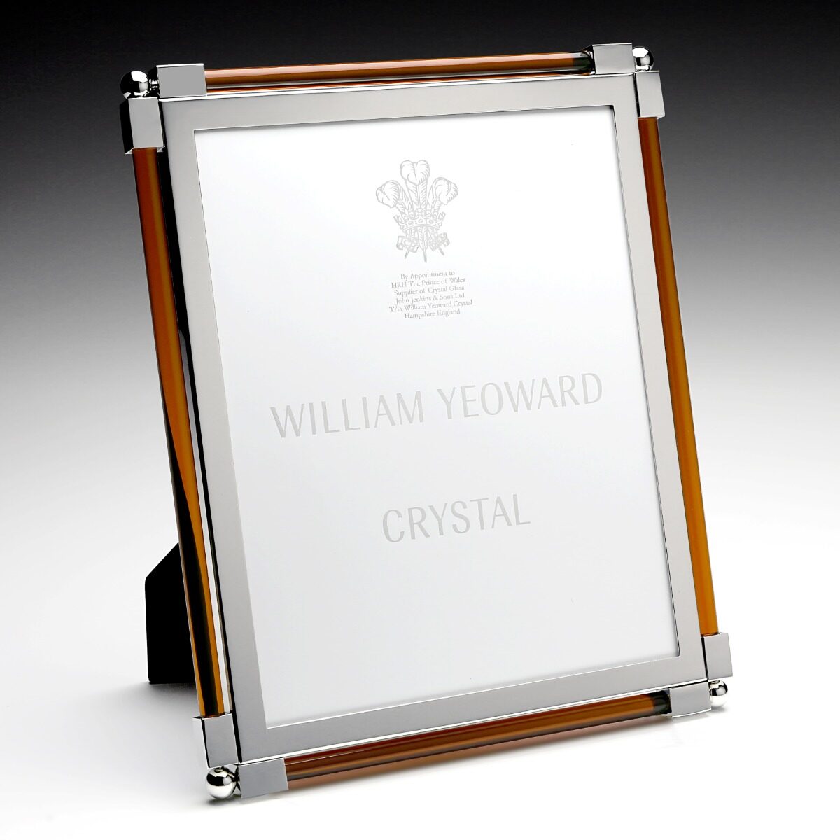 William Yeoward New Classic Amber 8" x 10" in Amber, photo frame, detail view