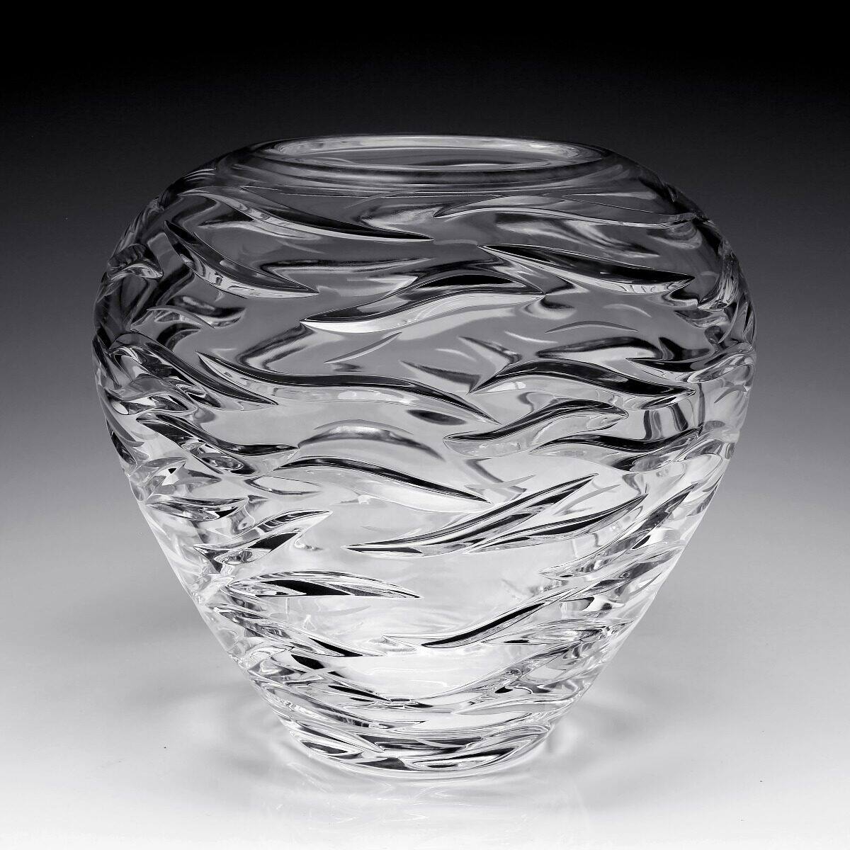 William Yeoward Oceania Centrepiece Vase 10" / 25.5cm, handmade crystal, detail view