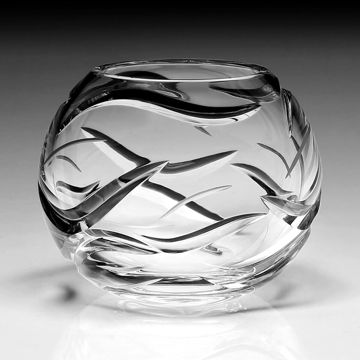 William Yeoward Oceania Rose Bowl 4¾" / 120mm, handmade crystal, detail view