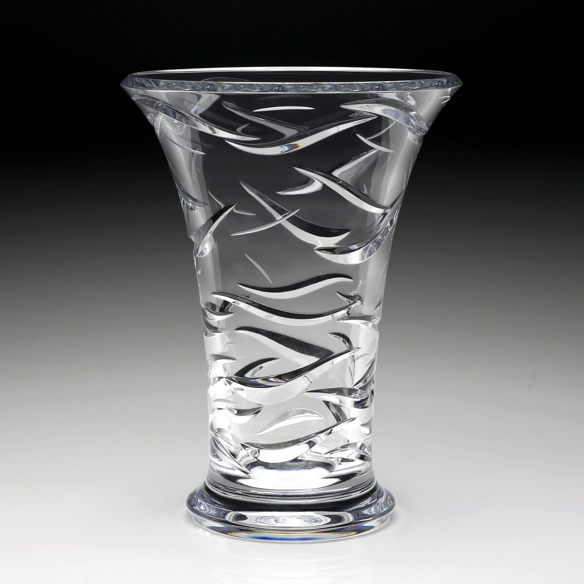 William Yeoward Oceania Vase 10" / 25.5cm, handmade crystal, detail view