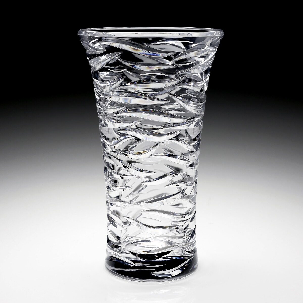 William Yeoward Oceania Vase 14" / 35cm, handmade crystal, detail view