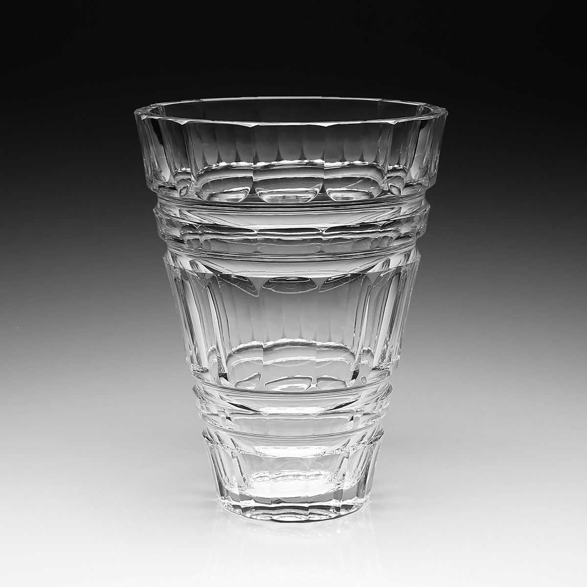 William Yeoward Olivia Vase 10" / 25.5cm, handmade crystal, detail view