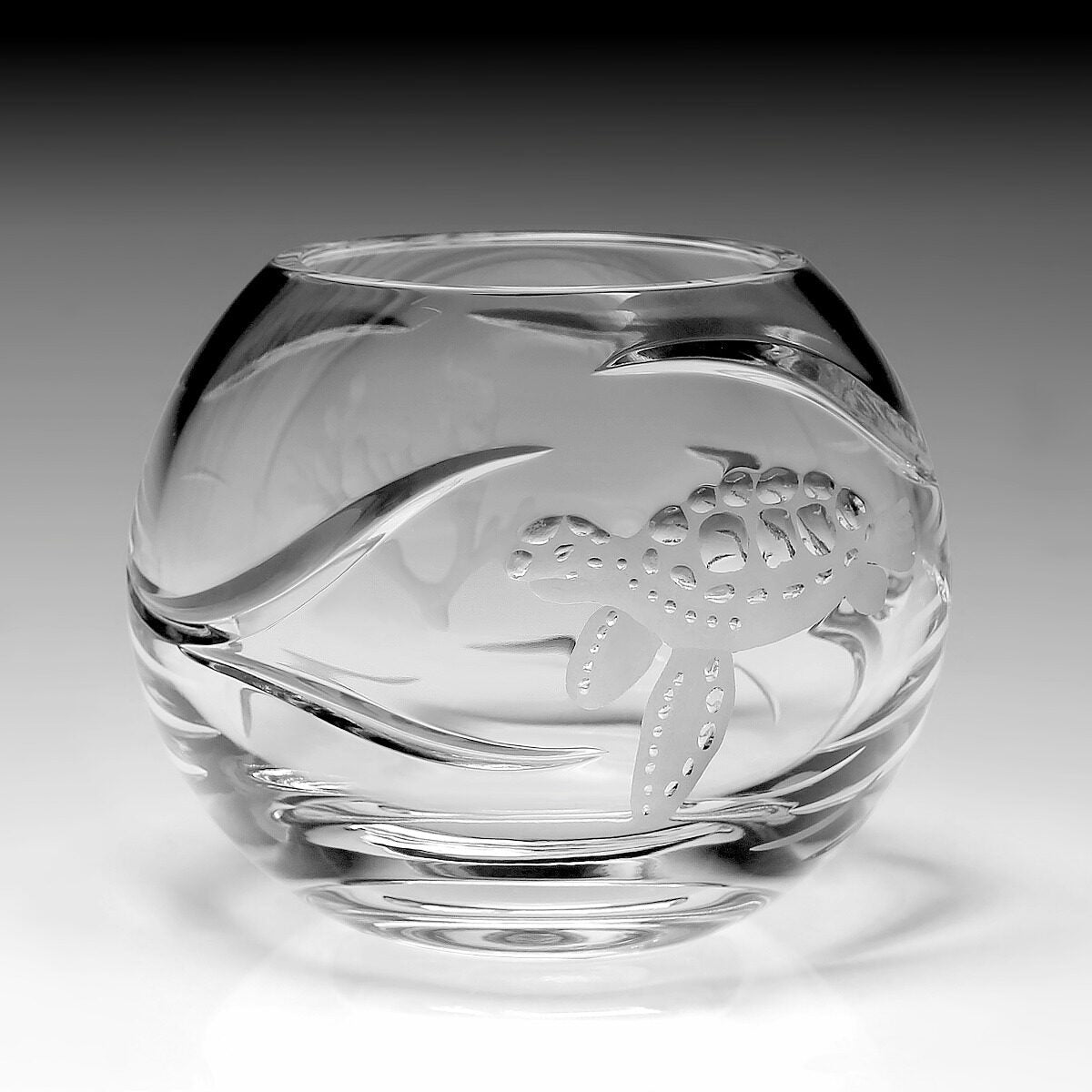 William Yeoward Persephone Rose Bowl Turtle 4¼" / 120mm, handmade crystal, detail view