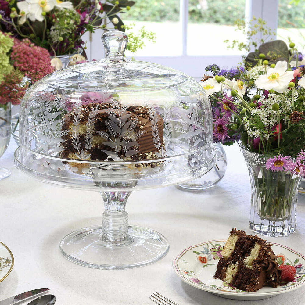 William Yeoward Portia Cake Stand & Dome 12½" / 31.5cm, handmade crystal, detail view