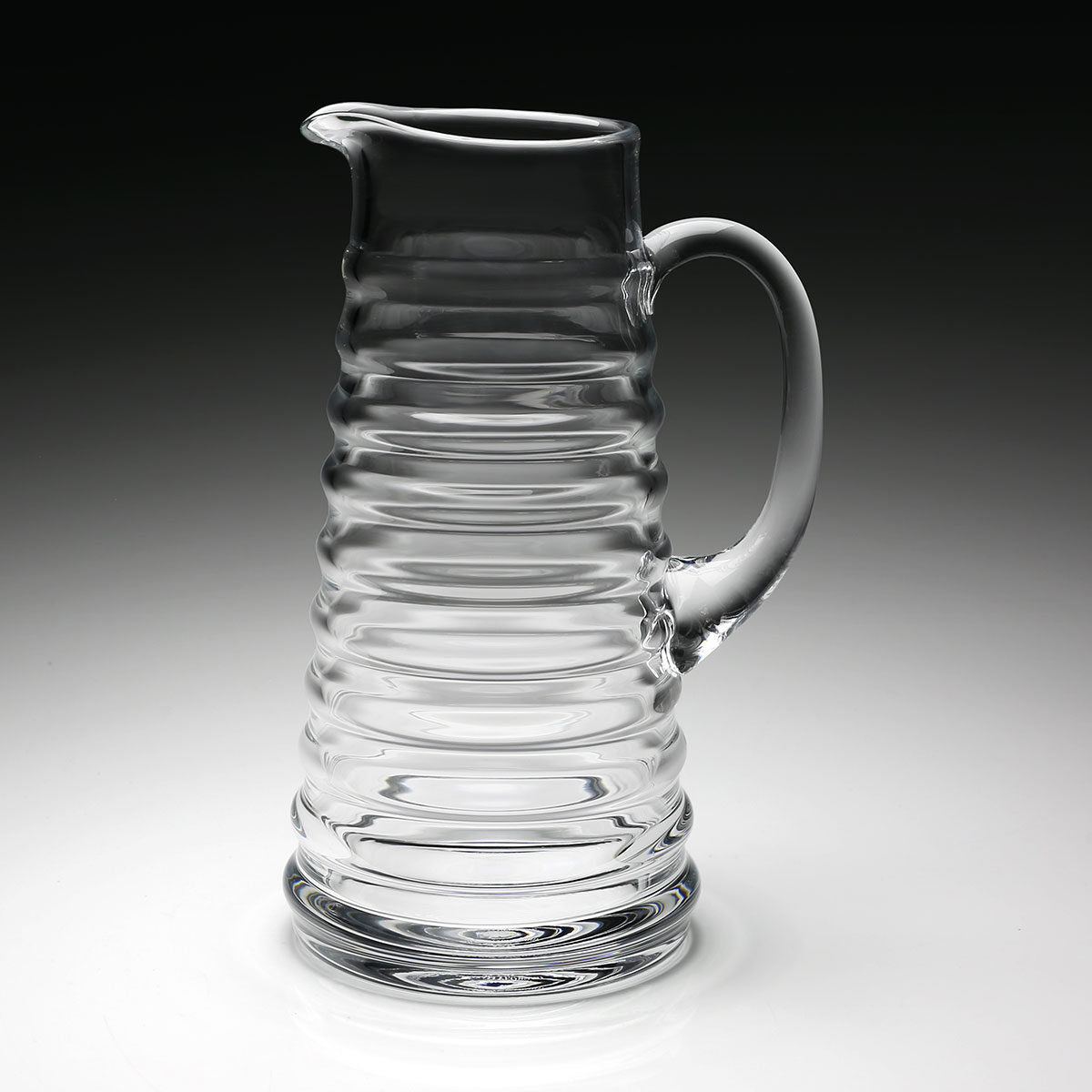 William Yeoward Ripples Pitcher 4 pint, handmade crystal, detail view