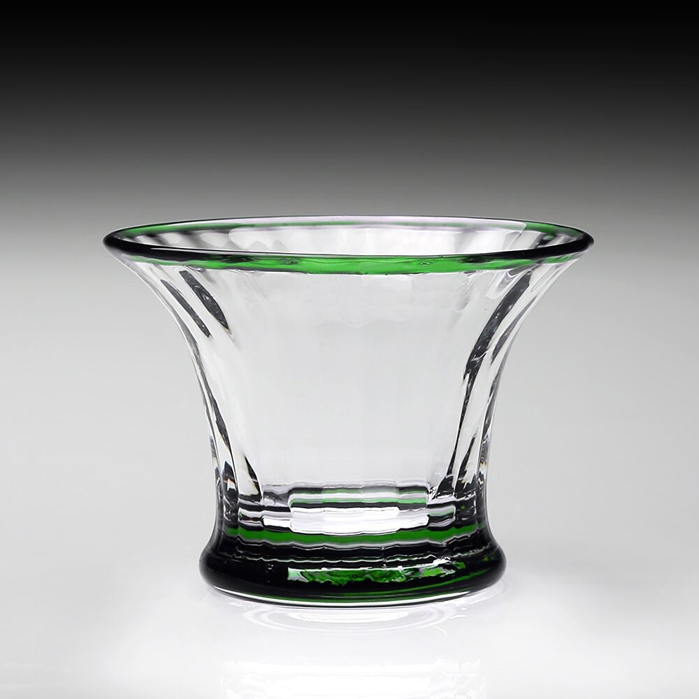 William Yeoward Siena Mini Vase / Sorbet Green in Green, handmade crystal, detail view