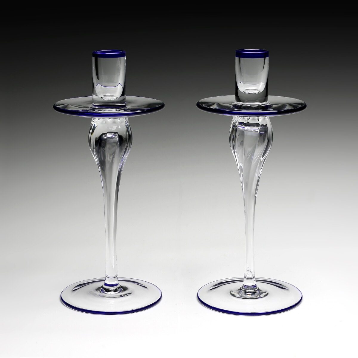William Yeoward Siena Pair of Candlesticks Blue, handmade crystal, detail view