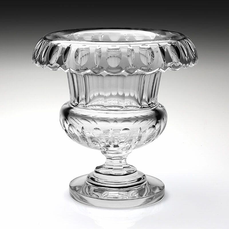 William Yeoward Suzanne Vase 8¼" / 210mm, handmade crystal, detail view