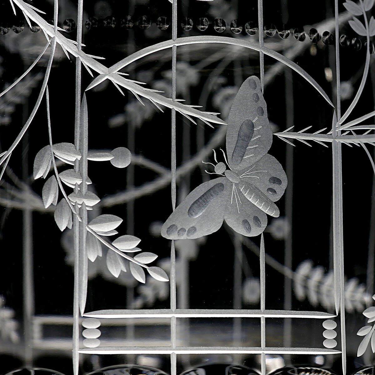 William Yeoward The Butterfly House, handmade crystal, detail view